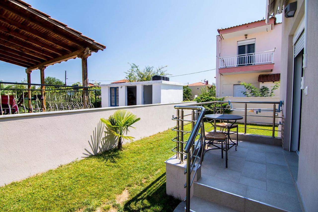 Christodoulos Eleftheria House Nea Vrasna Exterior photo