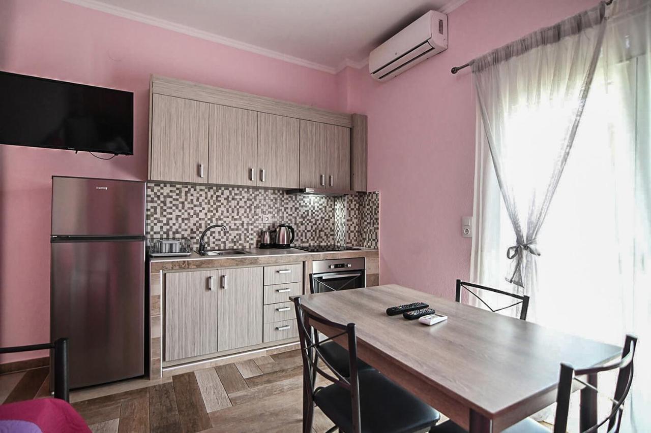 Christodoulos Eleftheria House Nea Vrasna Exterior photo